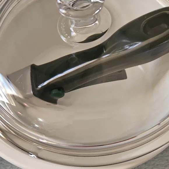 Princess House Nouveau White Cookware 2 Pots - Picture 8 of 8